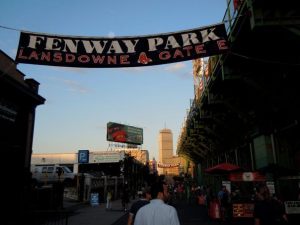 246561_917505719052_1400124854_n