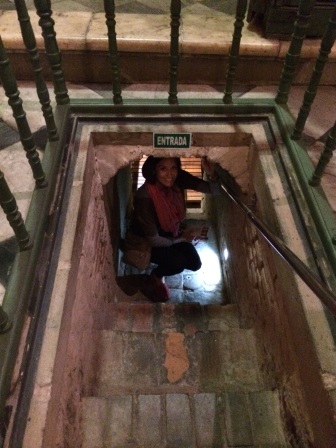 Descending into the crypt area