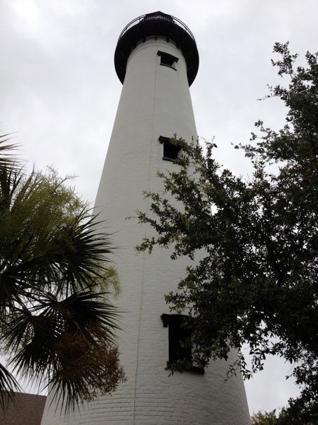 545551_928657051692_251102799_n